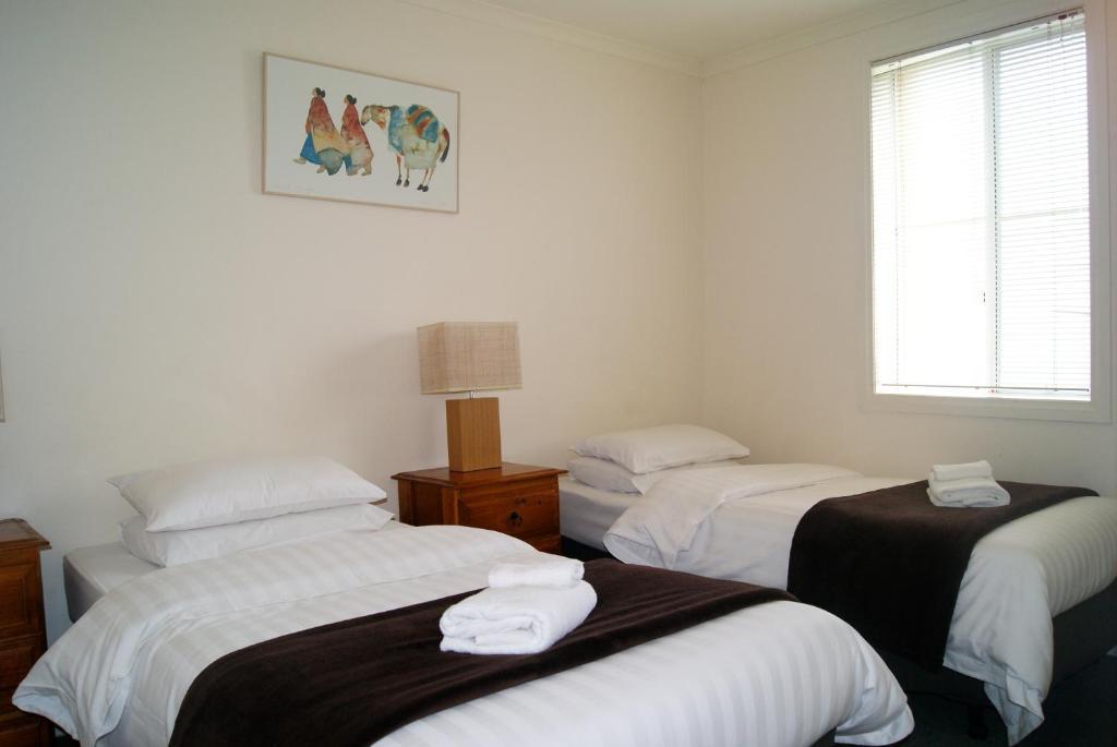 Moonee Valley Views Aparthotel Melbourne Exterior photo